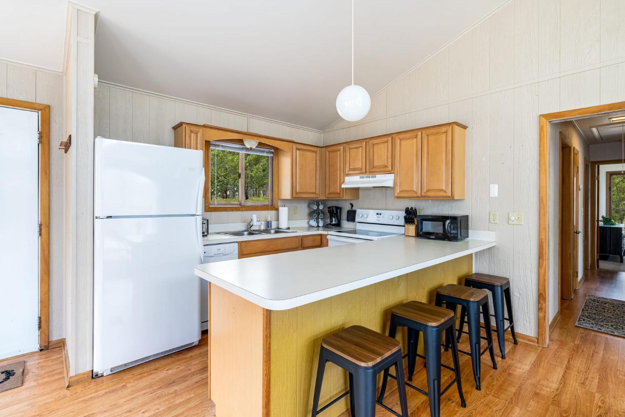 Chalet W Hot Tub, Large Deck, Grill, & Fast Wifi Berkeley Springs Zewnętrze zdjęcie